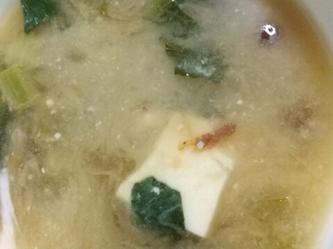 小松菜と豆乳豆腐の味噌汁